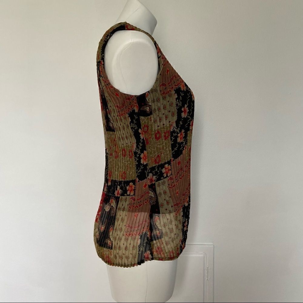 Y2K Pleated Mesh Texture Patchwork Tank top - Picture 5 of 8